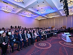 TUR�ZM SEKT�R� ���N 510 M�LYON EURO �� HACM� YARATTI